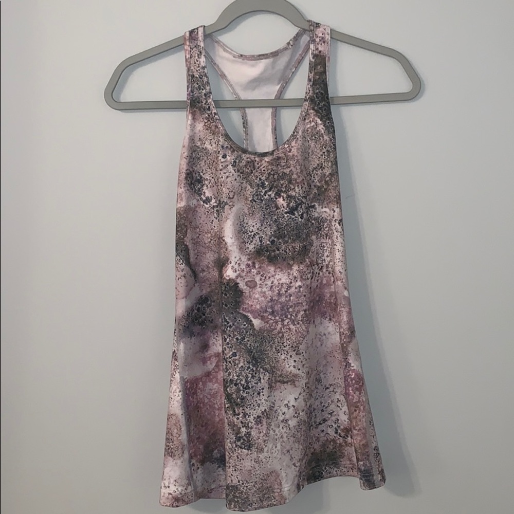 Lululemon tank!! size medium or large fit.